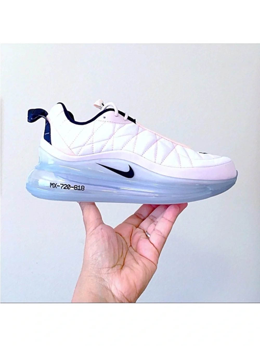 Nike MX 720 818 Women’s Sneakers